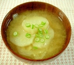 長芋とキャベツの味噌汁